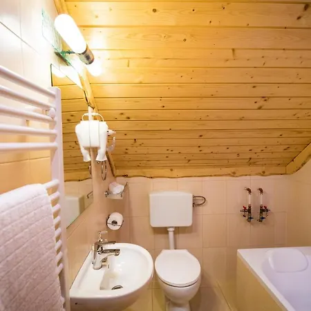 Apartament Tuenderkert