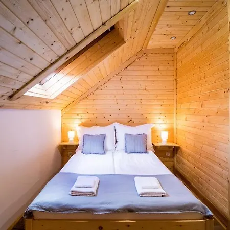 Tuenderkert Apartament *