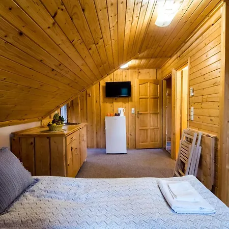 Tuenderkert * Дебрецен