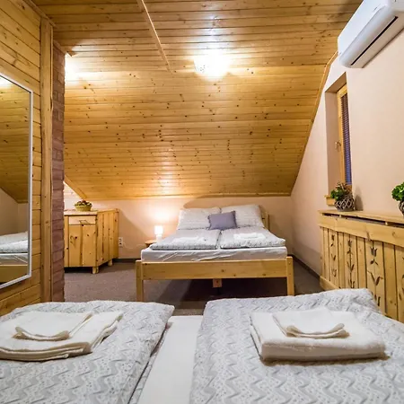 Tuenderkert Apartment Debrecen