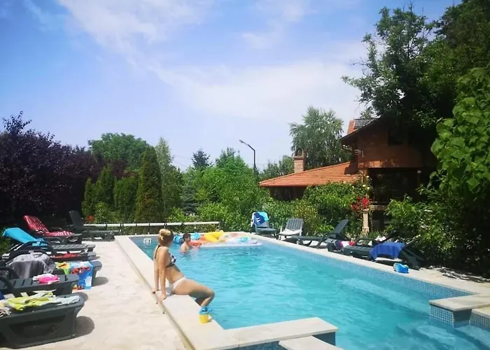 Tuenderkert * ديبريتْسين